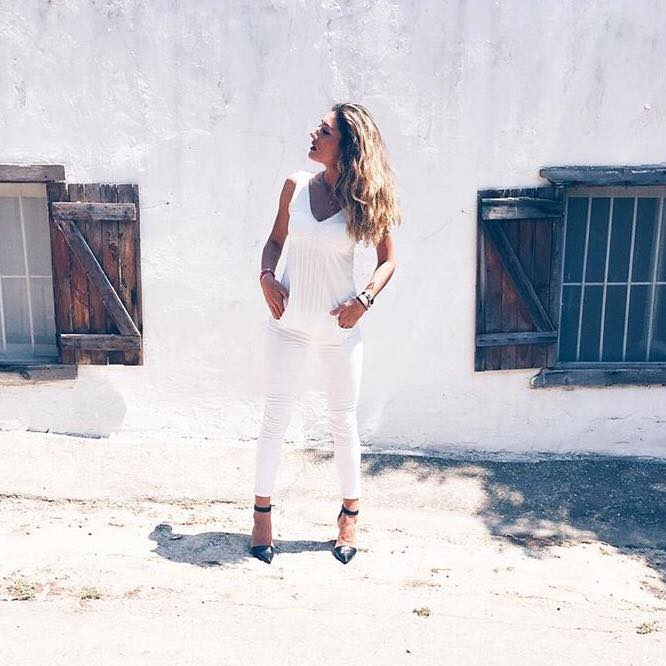 #highheels #outfit #monday #heybeliada #pazartesi #travel #dress #shoes #heels #eyes #black #fashion #model #best #top #gapstyle #denim #blogger #rocks #fashionaddict #fashionrocks #balmainparis #turkiye #turkblogger #flowers #like #live #smile #healthylife #lifestyle