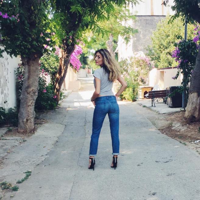 #americandenim #outfit #classy #classyandfashionable #travel #dress #shoes #heels #eyes #black #fashion #model #best #top #gapstyle #denim #blogger #rocks #jdaoutfit #fashionrocks #gaptstyle #turkiye #turkblogger #flowers #like #live #smile #healthylife #lifestyle #pinterest